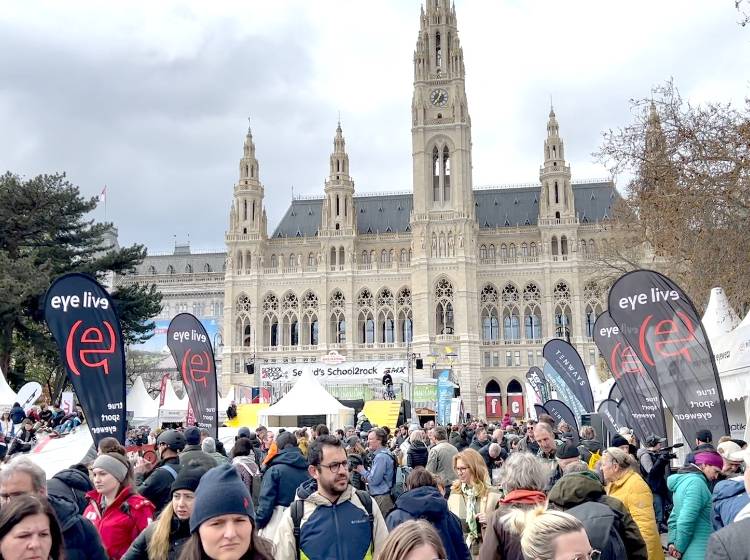 Bezirksflash: Radfestival am Rathausplatz