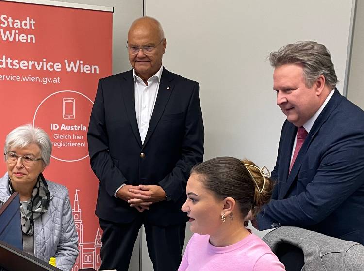 Pensionist*innen jetzt vermehrt im digitalen Amt