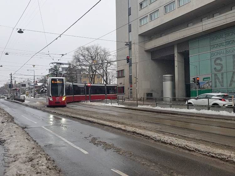 Bezirksflash: 46er entgleist in Ottakring