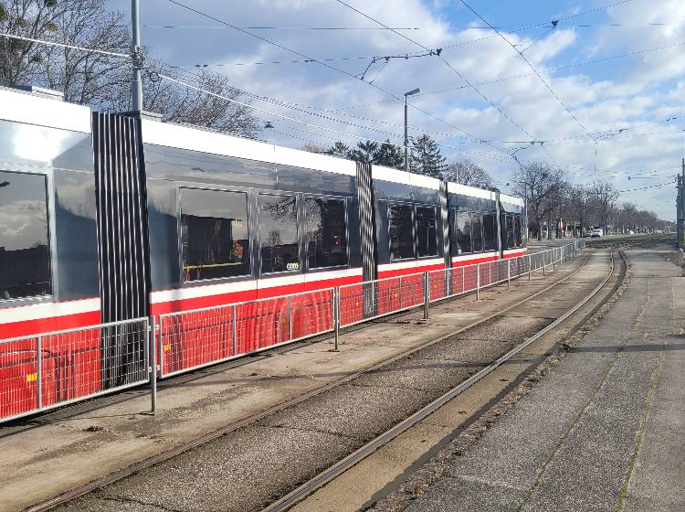 Schwechat: Es fährt keine Bim nach Nirgendwo