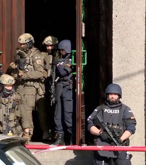 Großeinsatz wegen Spielzeugwaffe in Schule