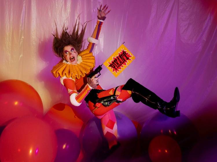 Im Wohnzimmer von Ankathie Koi