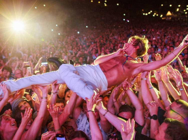 Bilderbuch & ESC-Gewinnerin Loreen LIVE