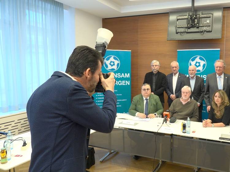 Sorge um Versorgung: Niedergelassene Ärzteschaft fordert Reformen