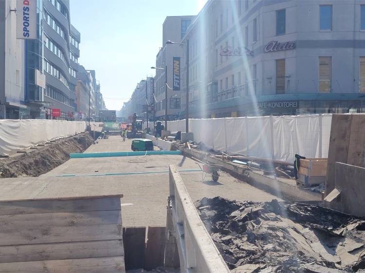 Bezirksflash: Kletterwand für die Favoritenstraße