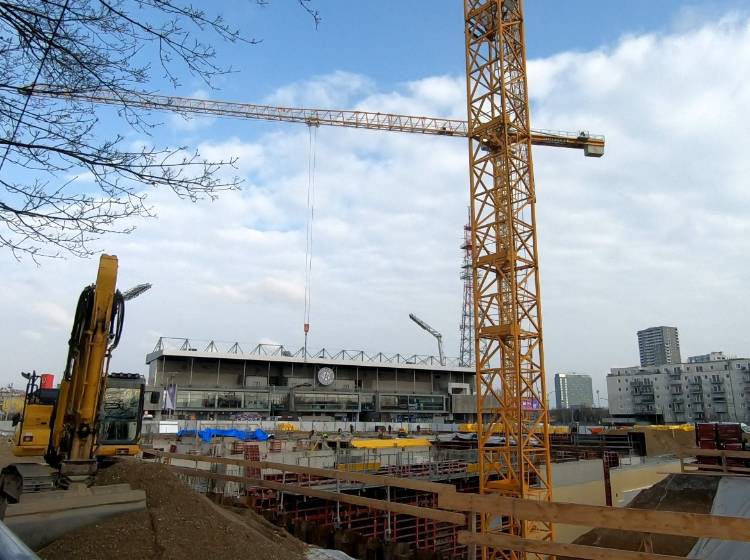 Bezirksflash: Neues Ballsportgymnasium