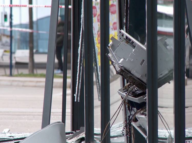 Prozess gegen drei Bankomat-Sprenger gestartet