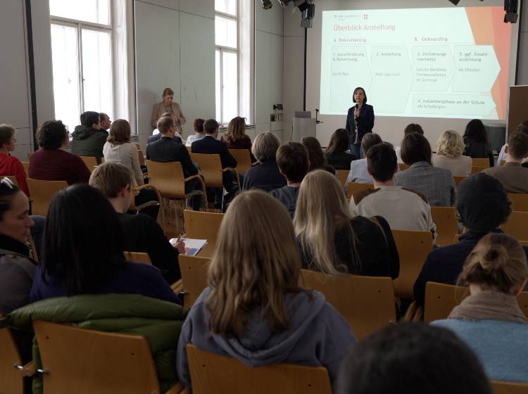 Fit für den Berufsalltag: Was erwartet künftige Lehrkräfte?