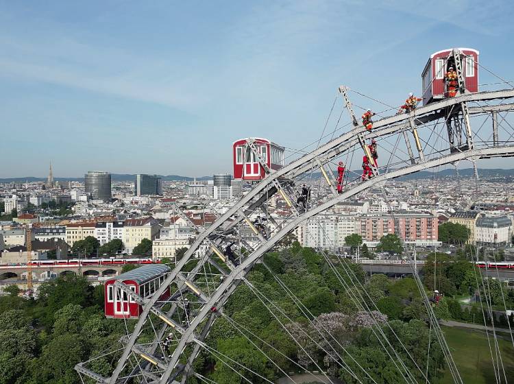 Prater: Auf dem Riesenrad ist die Feuerwehr