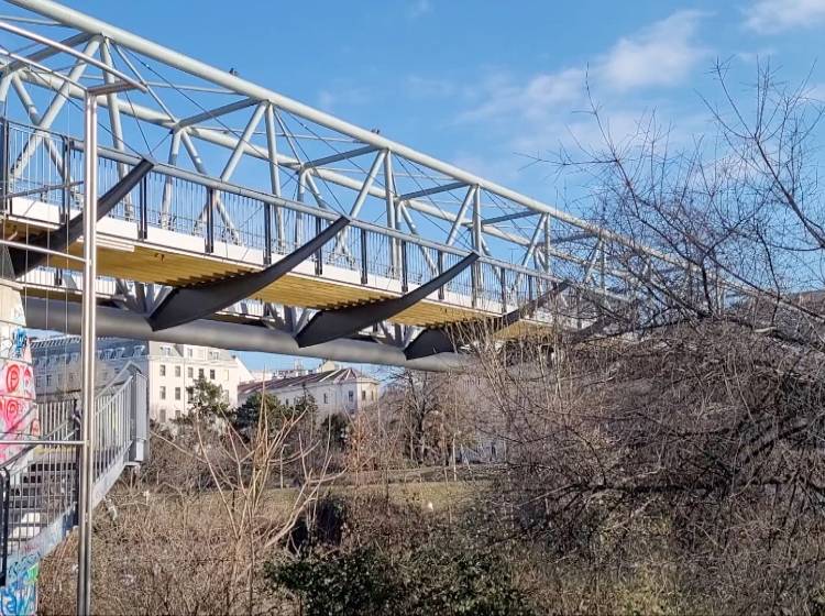 Bezirksflash: Siemens-Nixdorf-Steg wird saniert