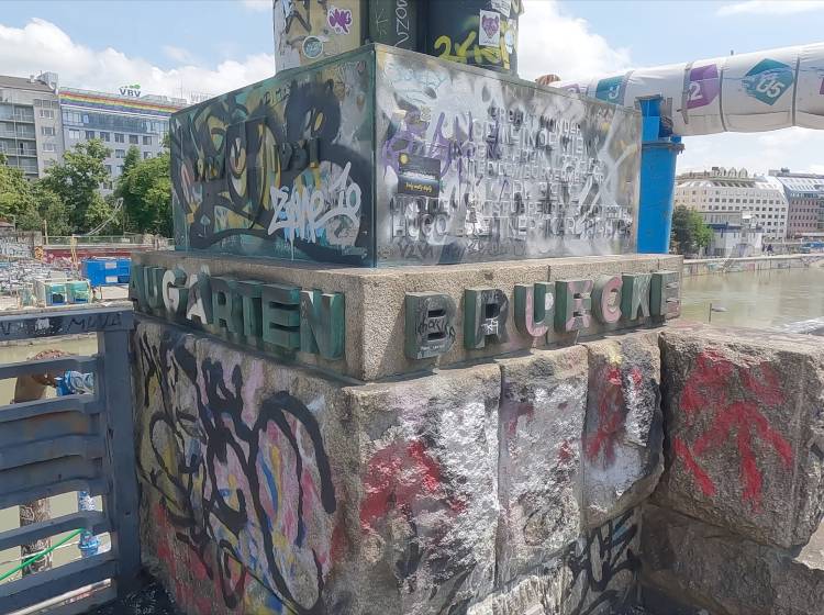 Rettung: Vierjähriger Bub aus Donaukanal gezogen