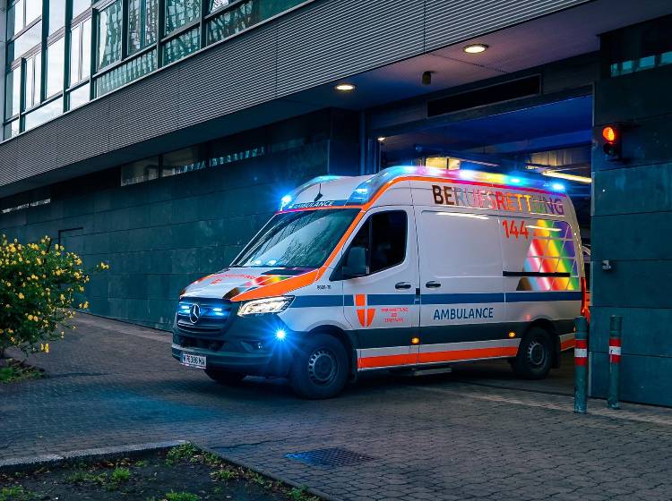 Vater sticht Tochter in der Donaustadt mit Messer nieder: Lebensgefahr