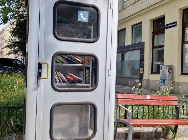 Bezirksflash: Neuer Bücherschrank in Mariahilf