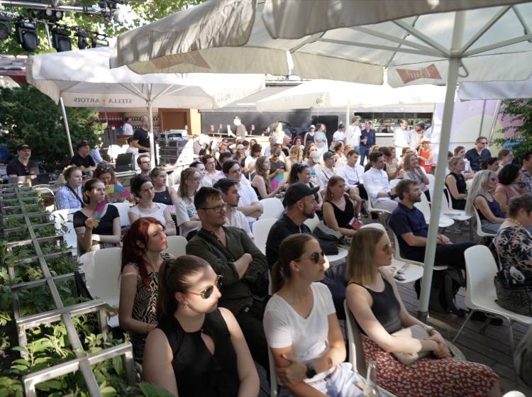 Journalistisches Networking und den Sommer feiern