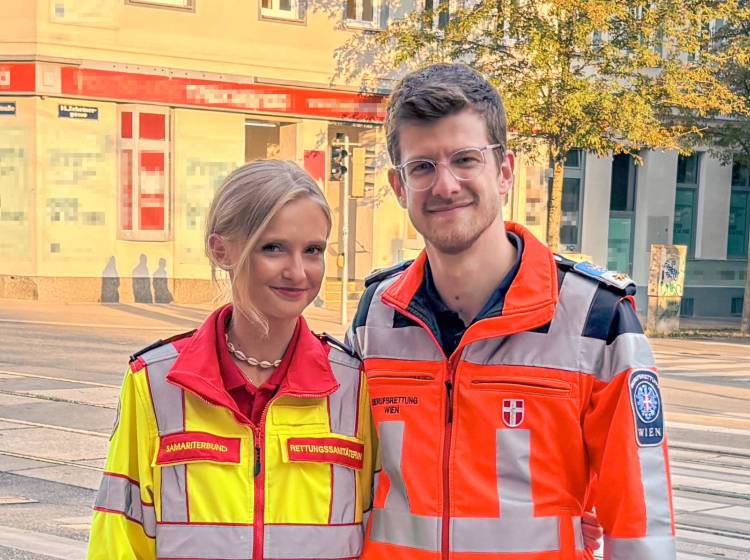Bezirksflash: Sanitäter-Pärchen als Lebensretter