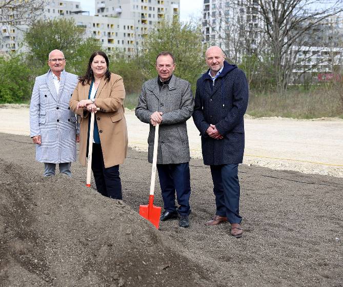 Liesing: Spatenstich für neuen Gemeindebau