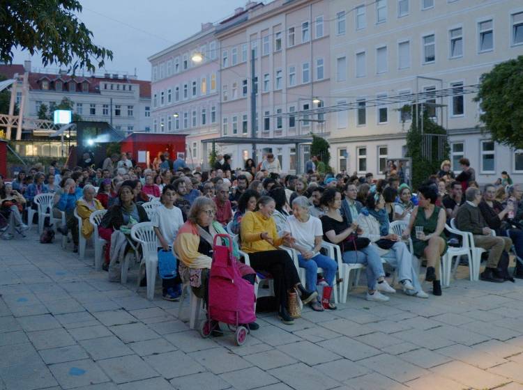 Filmkunst und Kulinarik: Café IIN am Dornerplatz