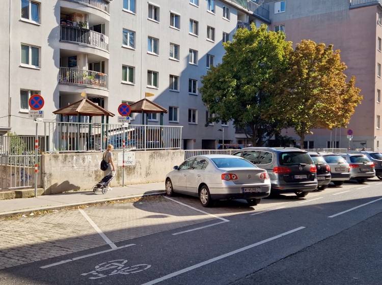 Bezirksflash: Bäume statt Parkplätze