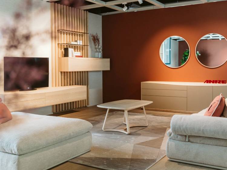 Bezirke: Neuer Möbelriese in Kagran