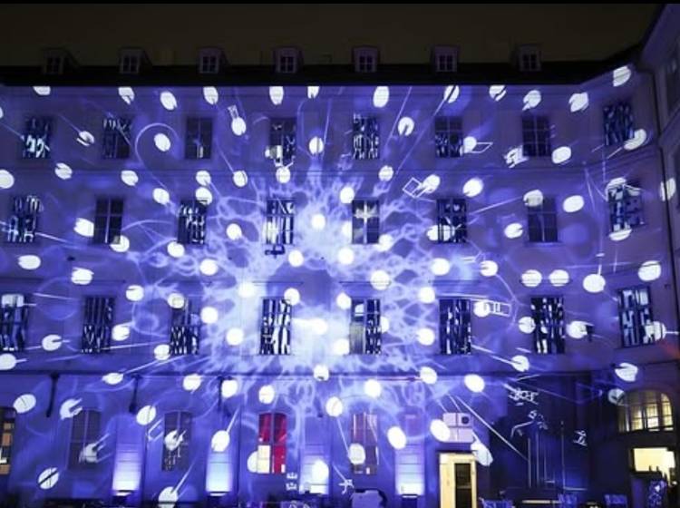 Wiens einstige Hauptpost als KI-Leinwand: Wenn Computer Kunst machen