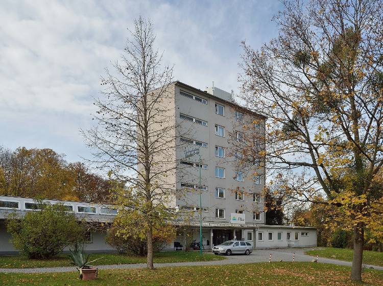 Ukraine-Geflüchtete: Einziges Ankunftszentrum am Limit