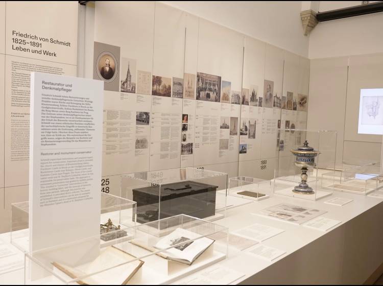 Neue Ausstellung: Ein Blick hinter die Kulissen des Wiener Rathauses