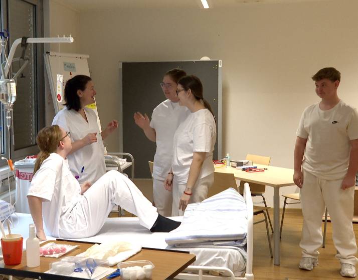 Pflegestarter*innen: Pflege ab 15