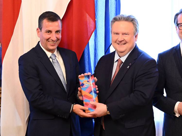 Demokratiehauptstadt: Wien übergibt an Cascais