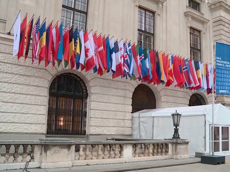 OSZE-Treffen in der Hofburg: 40 Außenminister*innen  und 1 Platzverbot
