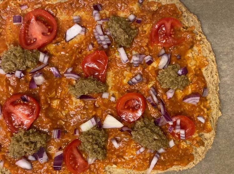 Kreislaufpizza: Vom Altbrot zur "veganen Wienerin"