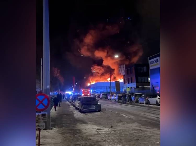 Bezirksflash: Großbrand in der Donaustadt