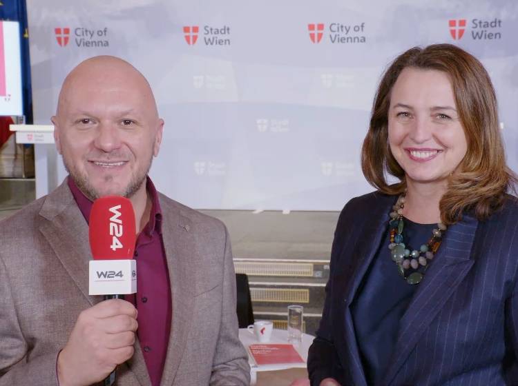 Regierungsklausur: Selma Arapović im W24-Interview