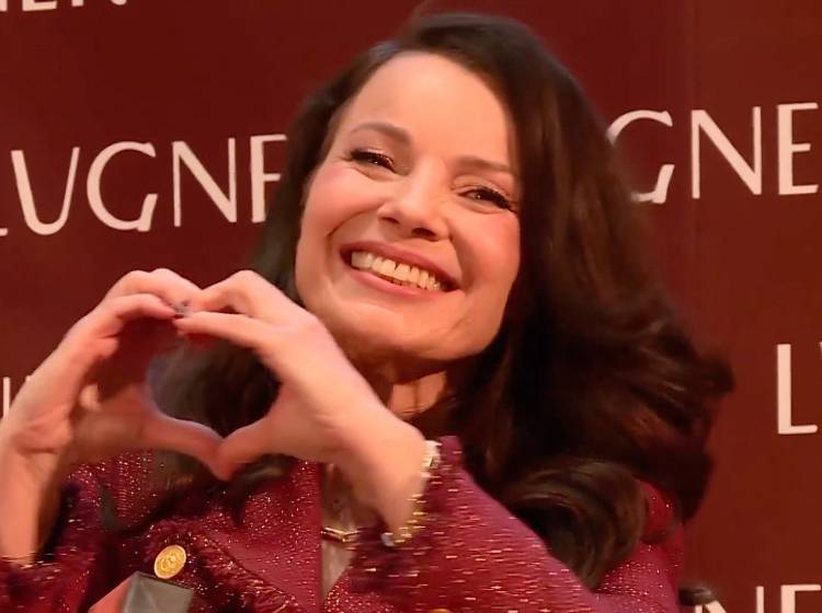Opernball - Riesen Wirbel um "Nanny" Fran Drescher in der Lugner City