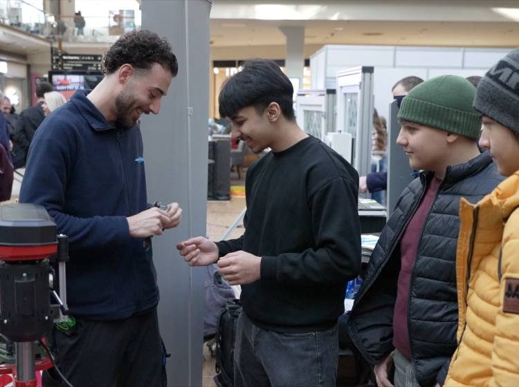 Bezirksflash: Lehrlingsevent im Donauzentrum