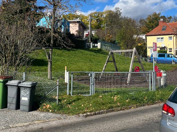 Frau auf Friedhof getötet: 14-Jährige war seit November in WG