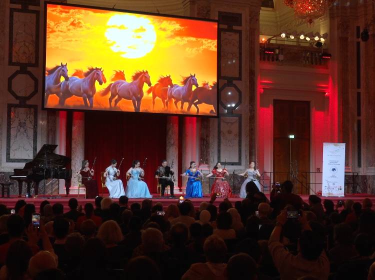 Kunst, Kultur, China: Das Pferd als Brücke zwischen Welten