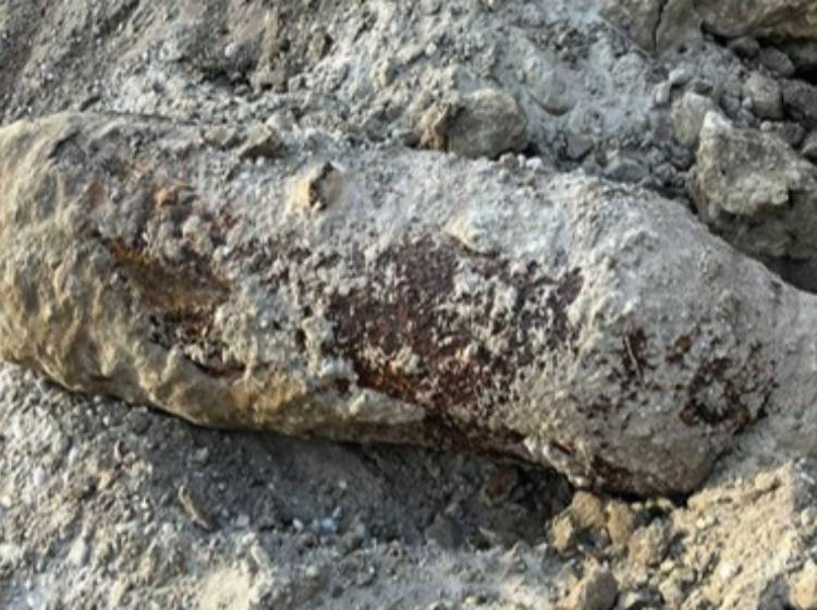 Donaufeld: Arbeiter findet Fliegerbombe