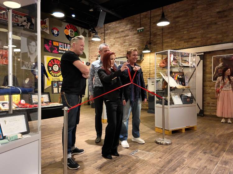 Priscilla Presley: „Elvis ist im Haus!“