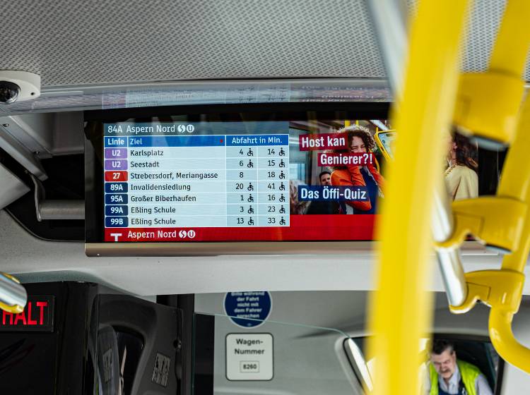 Busse und Straßenbahnen bekommen neue Umsteige-Anzeigen