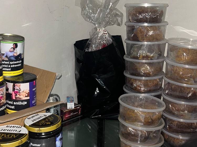 80 Kilogramm illegaler Shisha-Tabak sichergestellt
