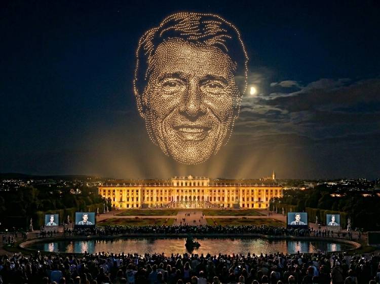 70. Song Contest: 3.000 Drohnen über Schönbrunn