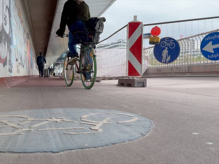 Bezirksflash: Radweg-Erneuerung auf der Reichsbrücke