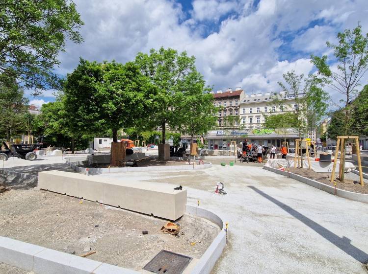 Bezirksflash: Volkertplatz soll begrüntes Wohnzimmer werden