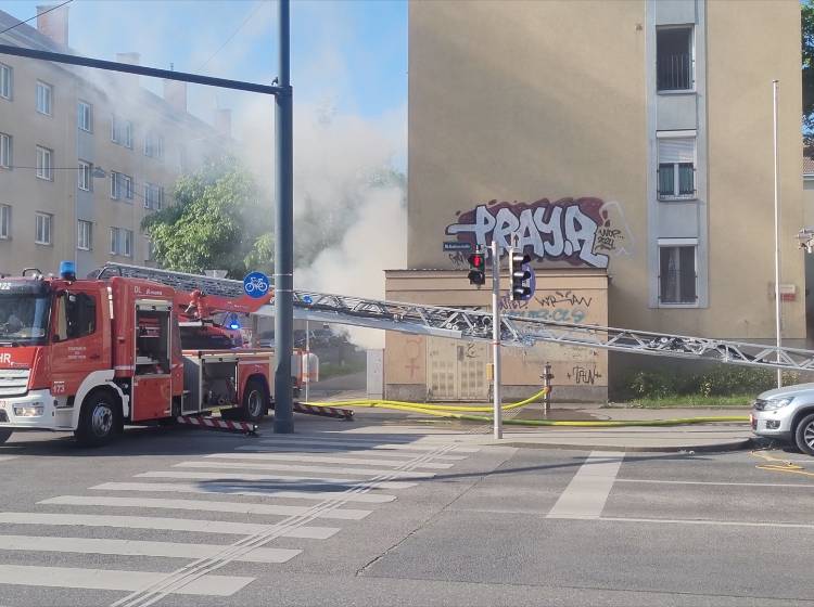 Bezirksflash: Kellerbrand in Favoriten