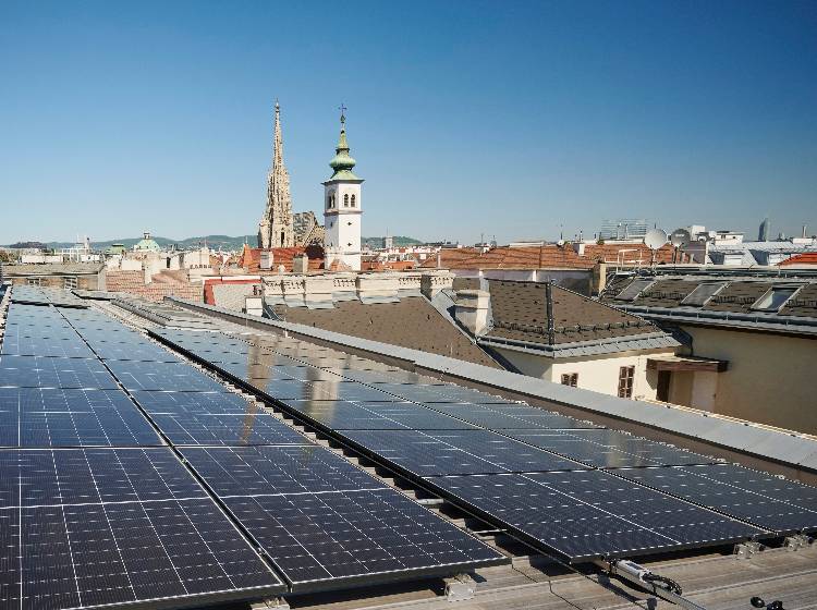 Ronacher bekommt Photovoltaikanlage am Dach