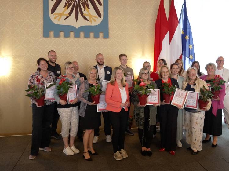 „Wiener Bildungsversprechen“ im Rathaus gefeiert