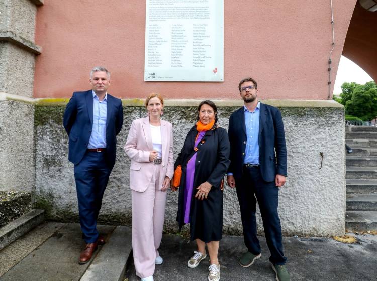 Bezirksflash: Gedenken im Karl-Marx-Hof