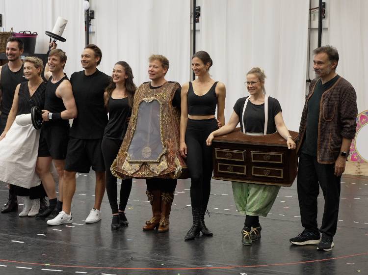 Musical-Proben: Eine Disney-Prinzessin und ein zeitgenössisches Biest