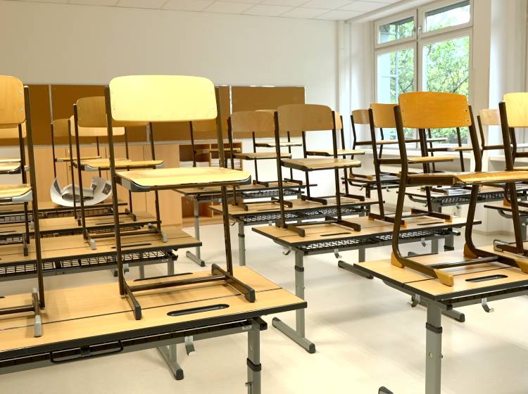 Schulbeginn: Schulwart*Innen sorgen für einen reibungslosen Start