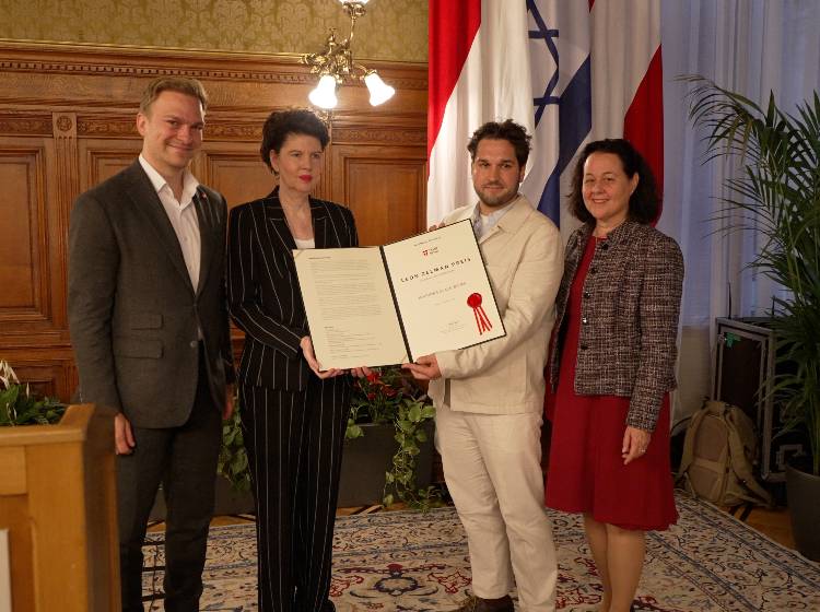 Johannes Glack erhält Leon-Zelman-Preis